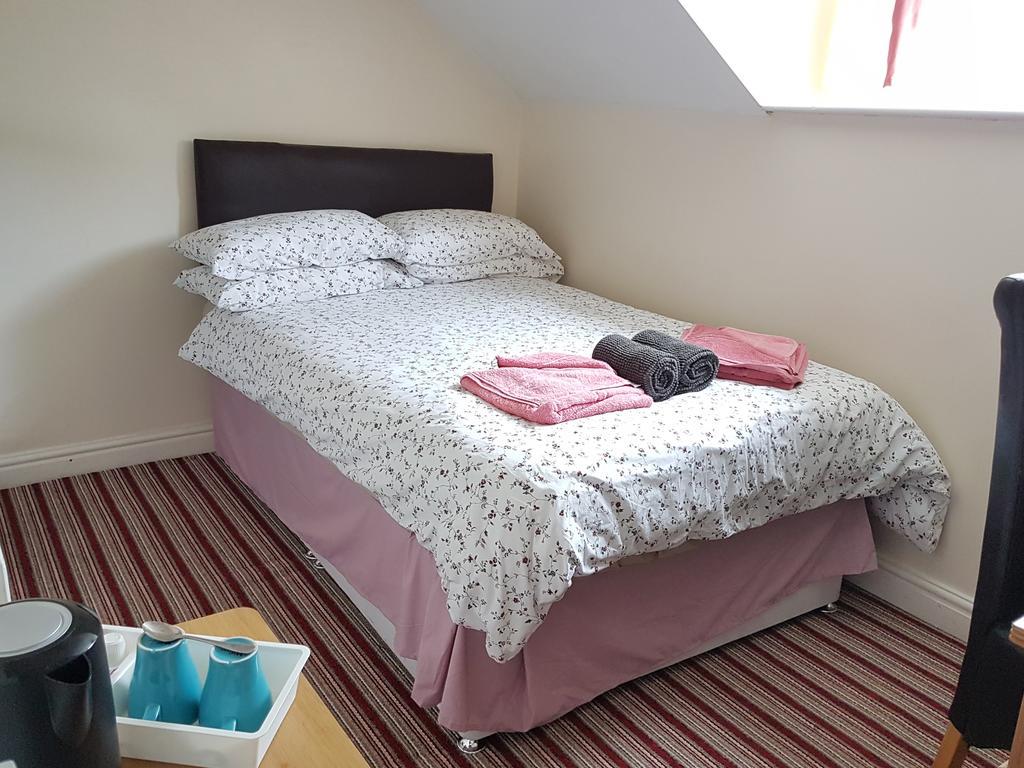Alara 3* Sheffield
